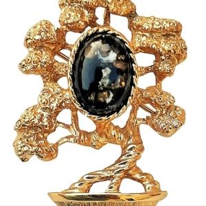 Tree of life VTG Pin